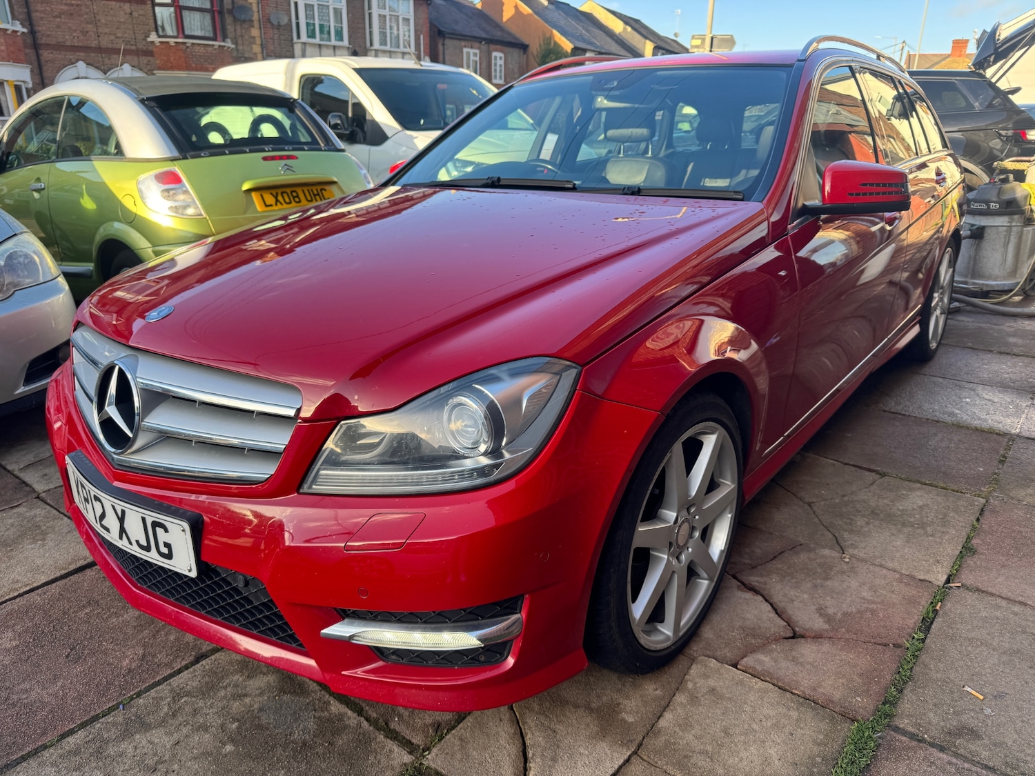 Used Mercedes-Benz C Class 2012 for sale - 76740111: Photo 1