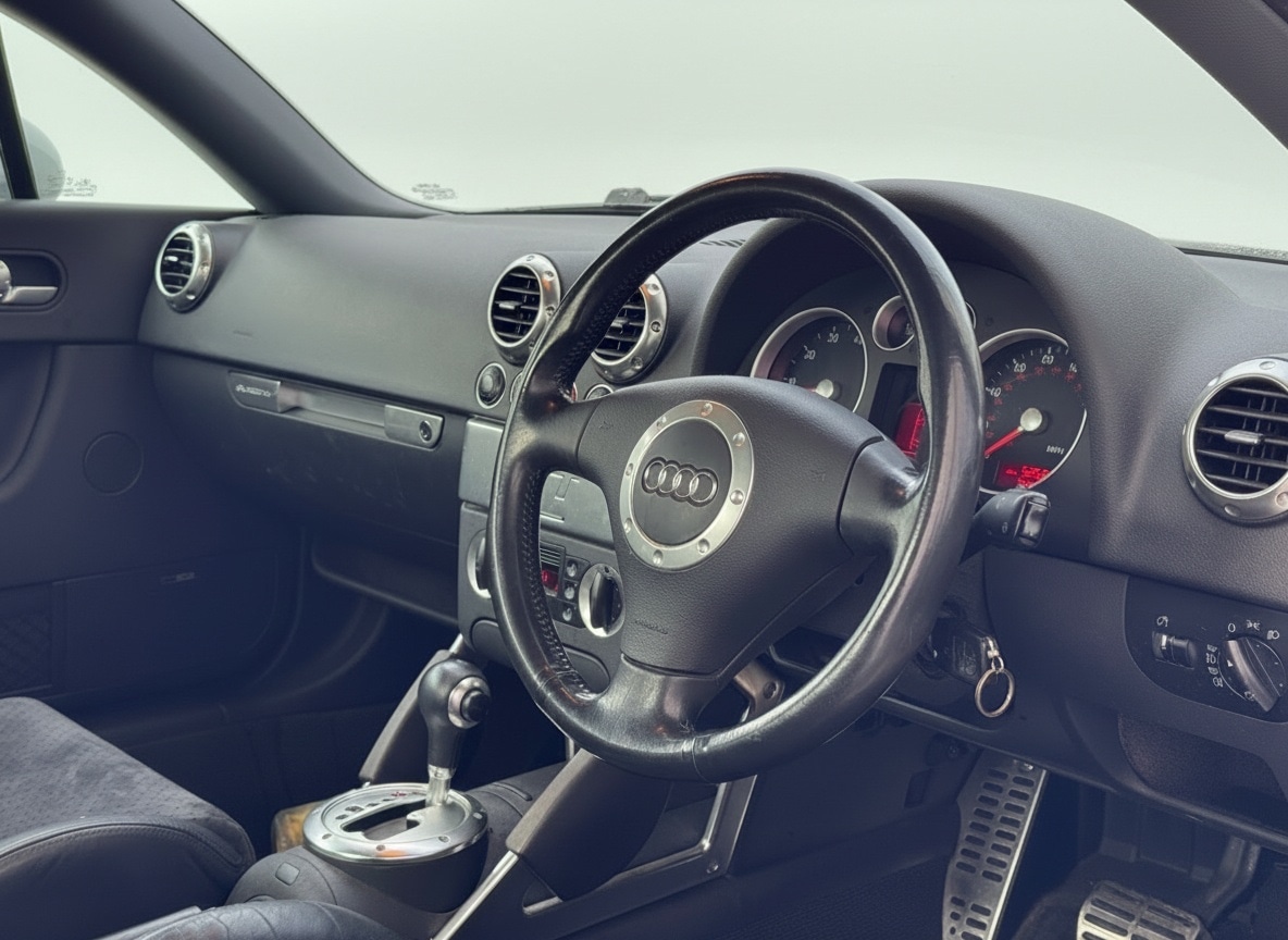 Used Audi TT 2004 for sale - 78198873: Photo 12