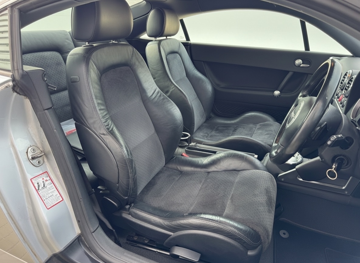 Used Audi TT 2004 for sale - 78198873: Photo 14