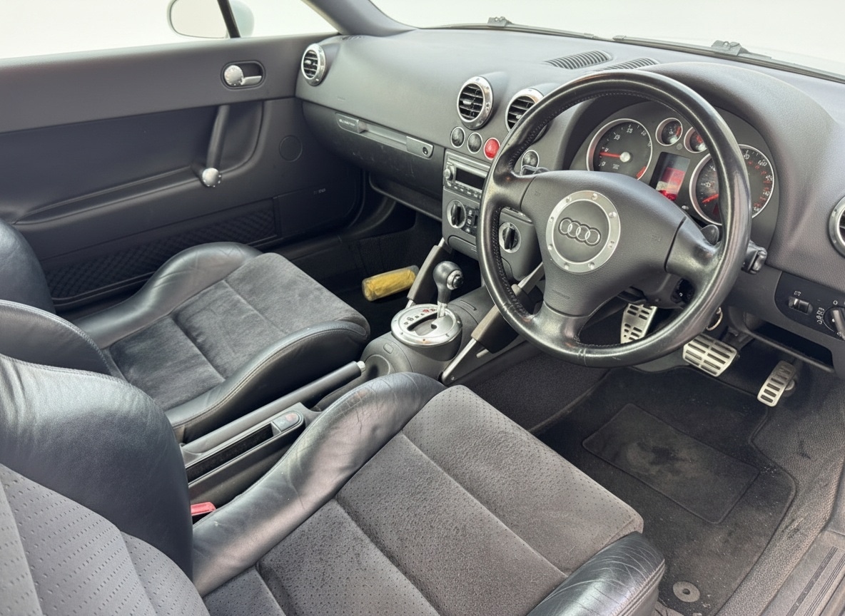 Used Audi TT 2004 for sale - 78198873: Photo 15