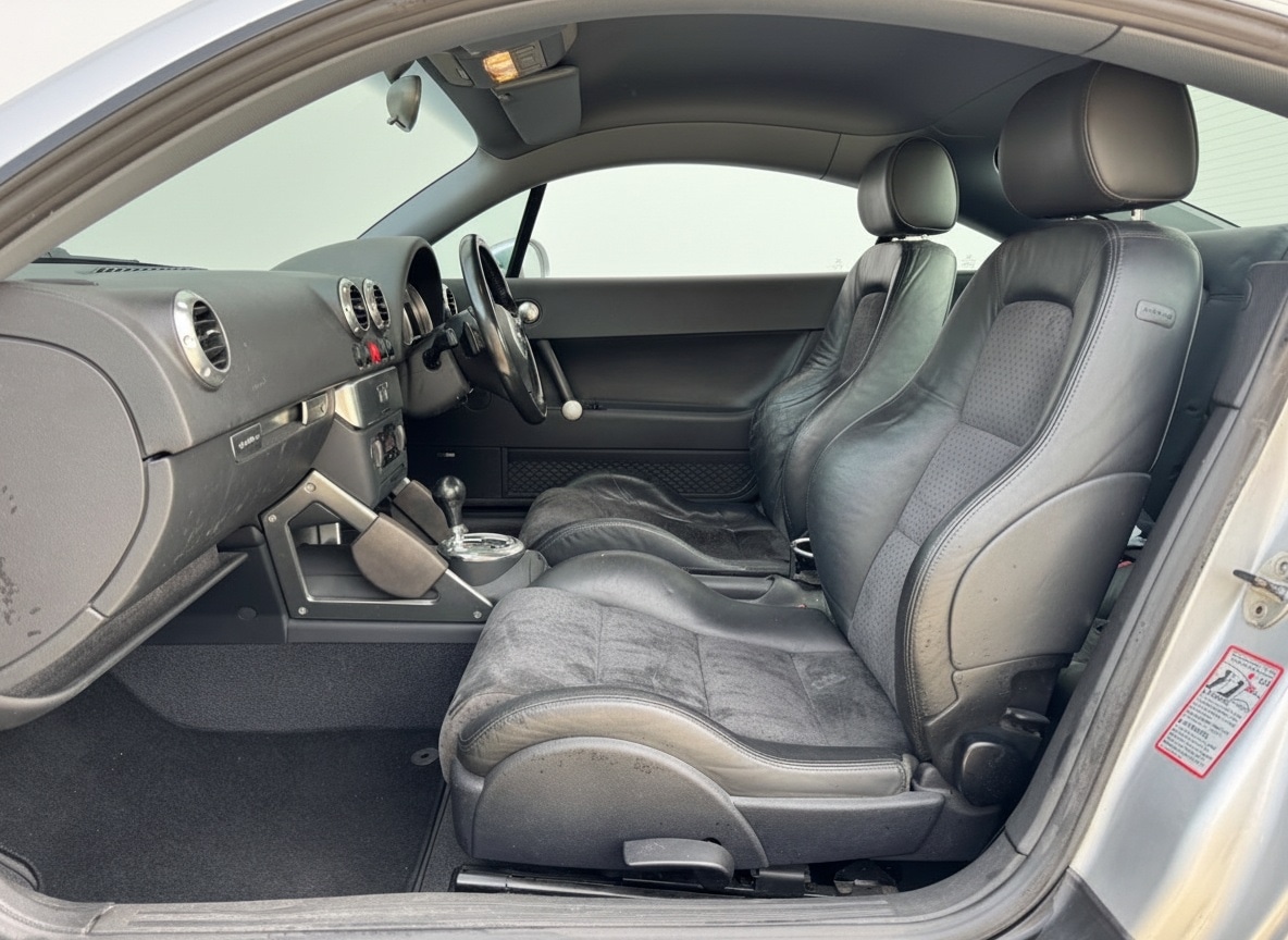 Used Audi TT 2004 for sale - 78198873: Photo 16