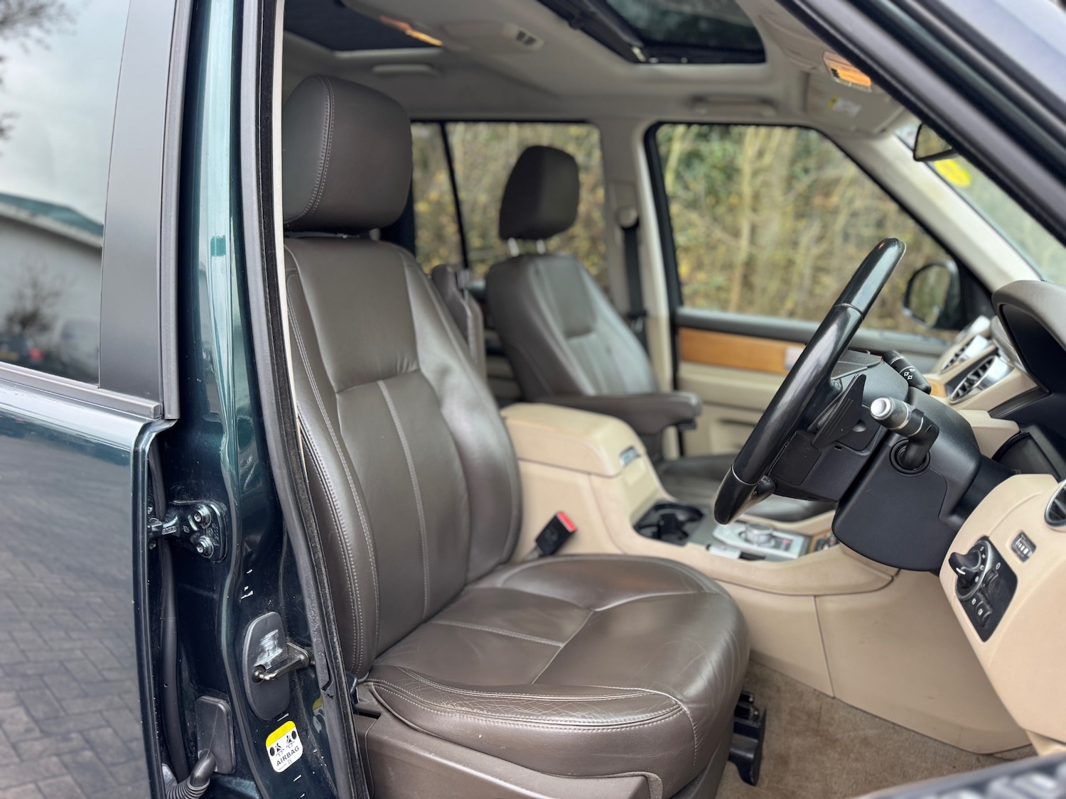 Used Land Rover Discovery 2015 for sale - 77519963: Photo 6