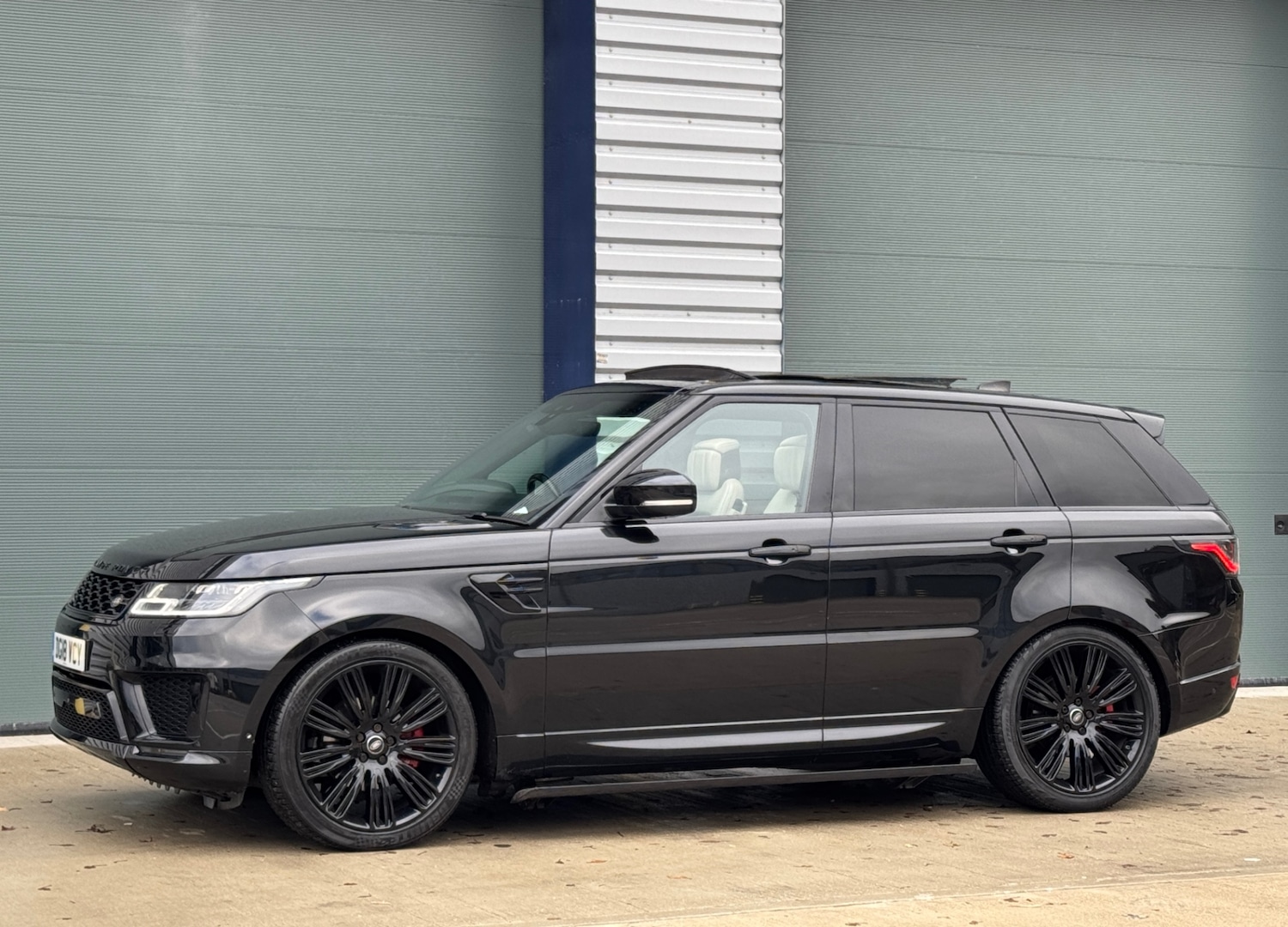 Used Land Rover Range Rover Sport 2018 for sale - 76684565: Photo 7