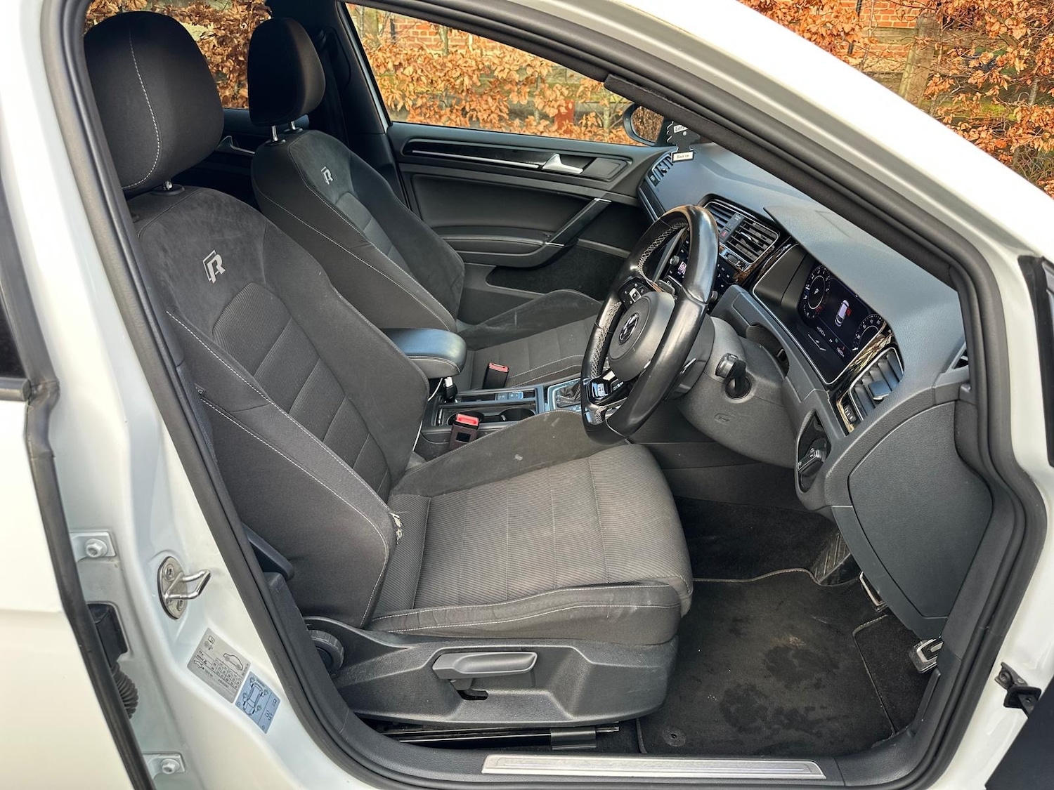 Used Volkswagen Golf 2019 for sale - 77055717: Photo 15