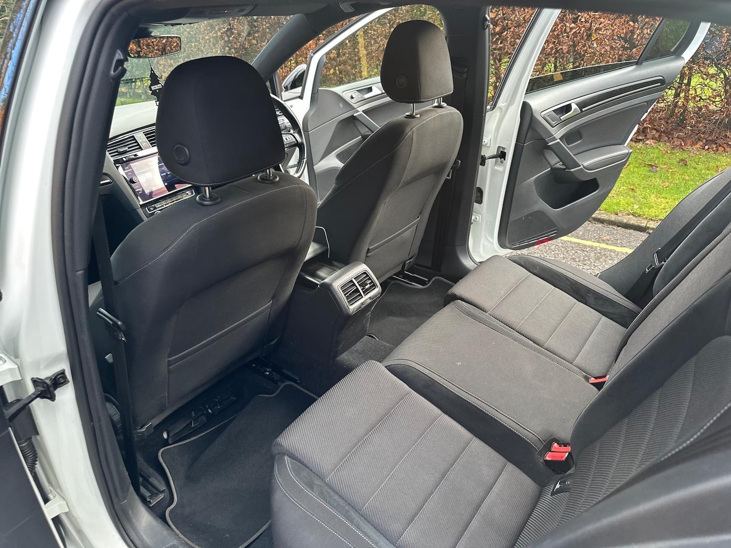 Used Volkswagen Golf 2019 for sale - 77055717: Photo 21