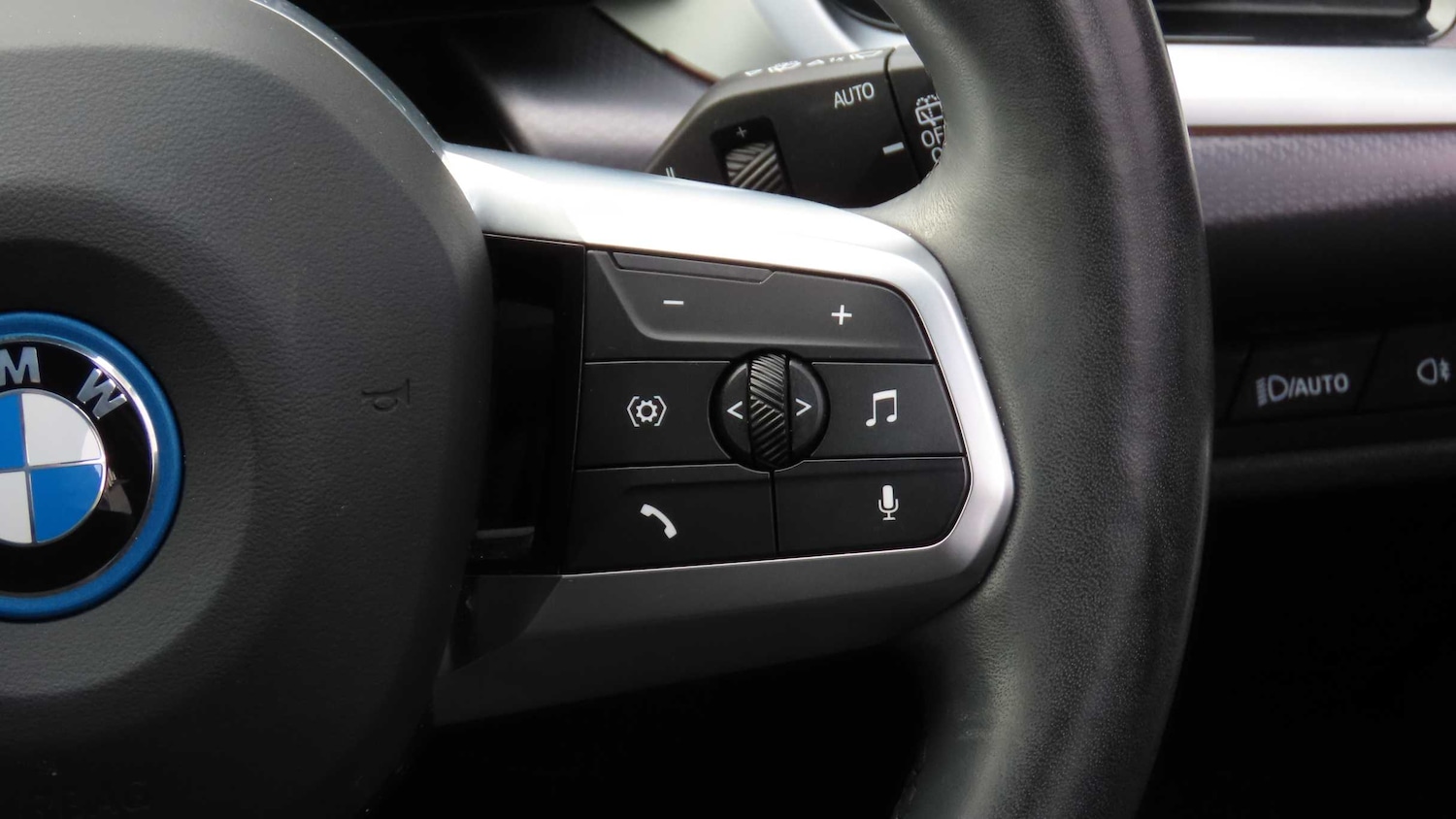 Used BMW iX1 2023 for sale - 76316148: Photo 27