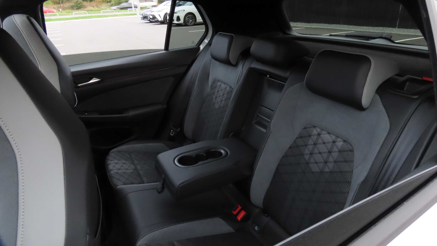 Used Volkswagen Golf 2024 for sale - 76401318: Photo 12