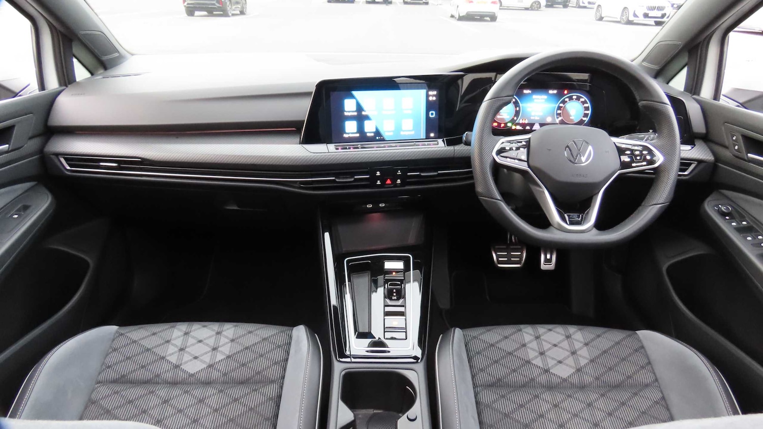 Used Volkswagen Golf 2024 for sale - 76401318: Photo 4