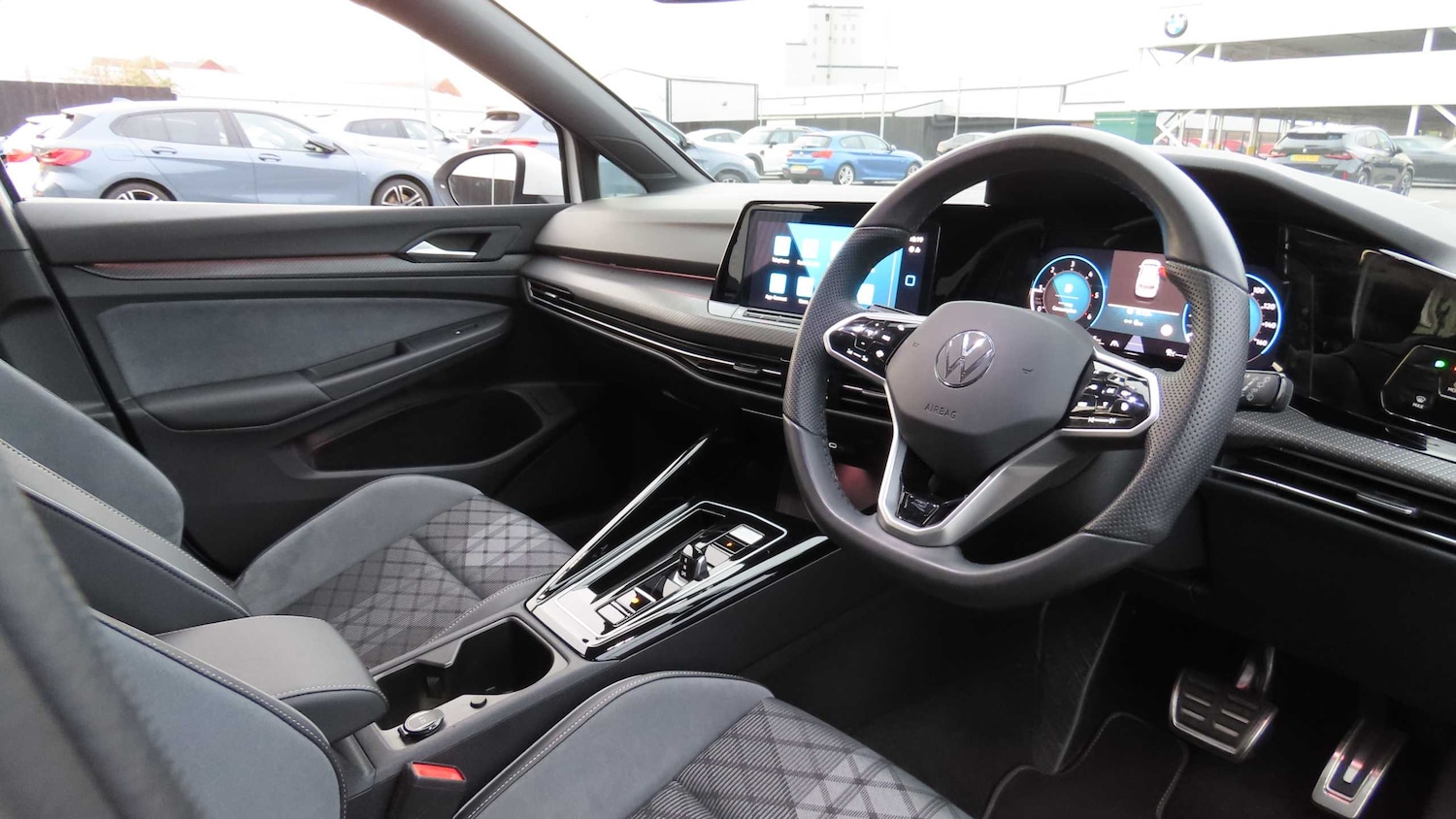 Used Volkswagen Golf 2024 for sale - 76401318: Photo 6