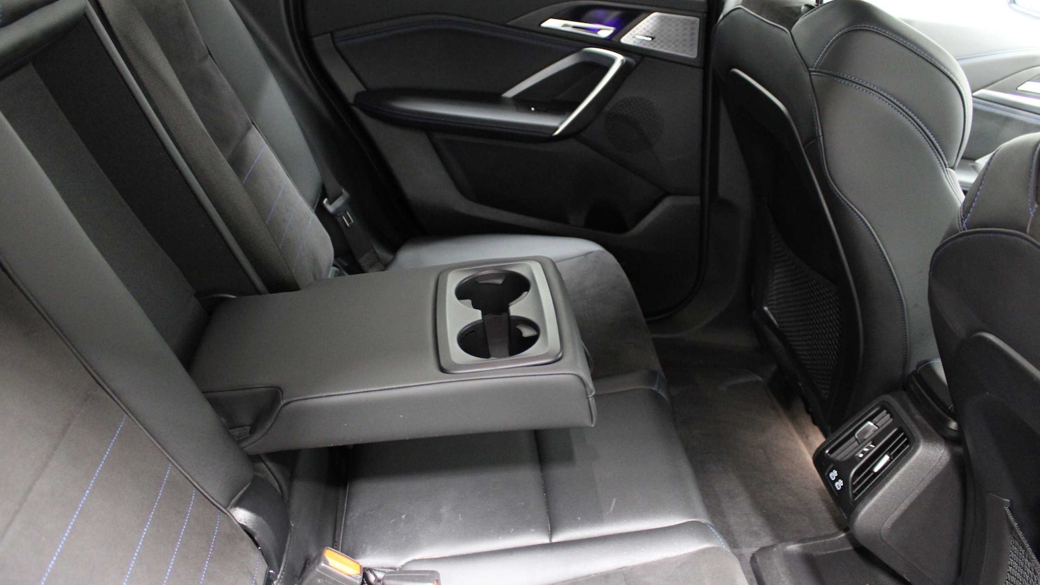 Used BMW iX1 2023 for sale - 76624689: Photo 30