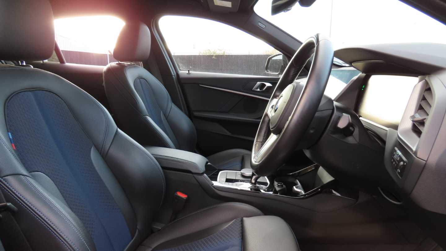 Used BMW 1 Series 2023 for sale - 76242397: Photo 11