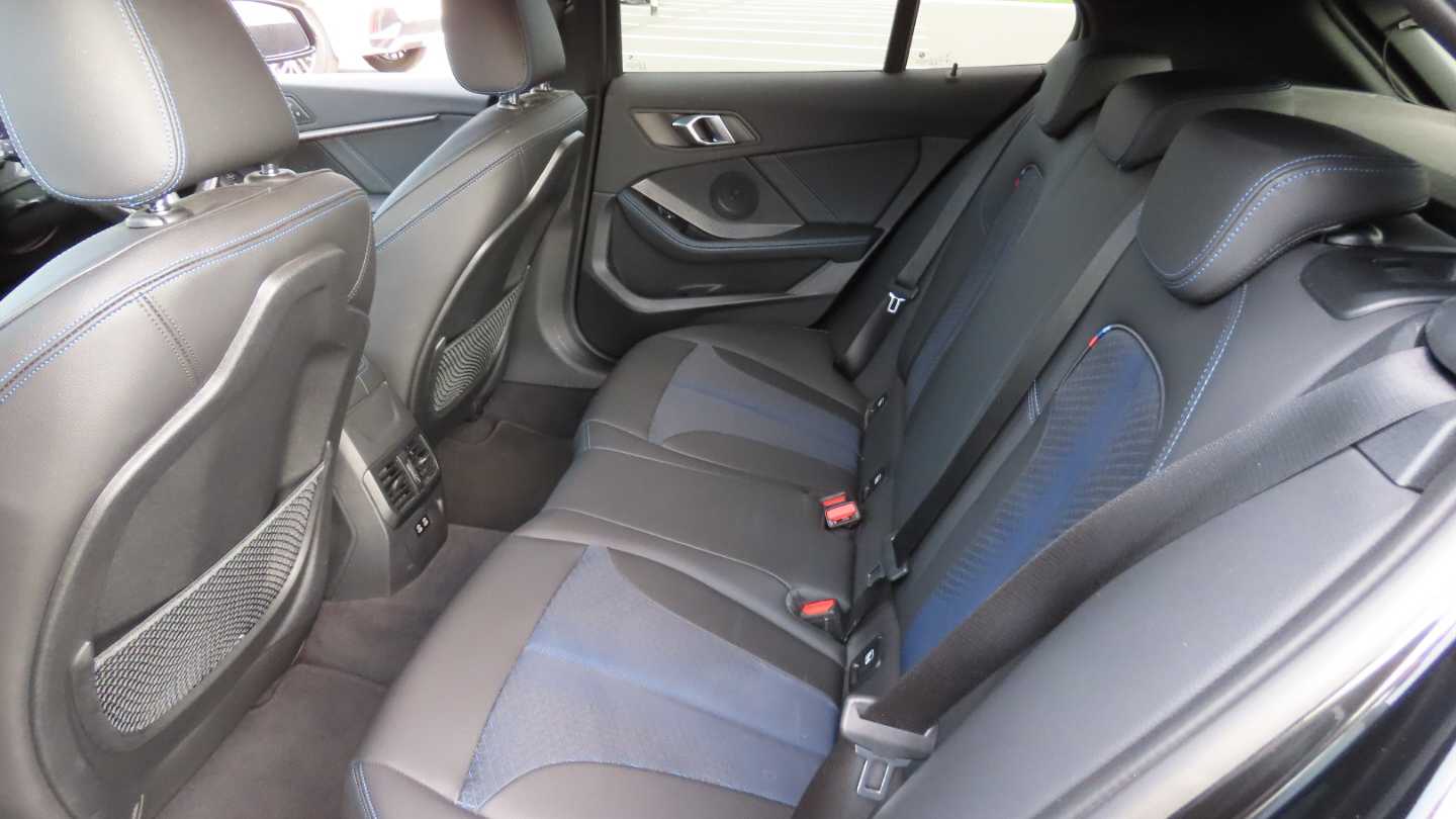 Used BMW 1 Series 2023 for sale - 76242397: Photo 12