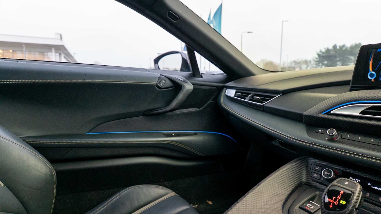 Used BMW i8 2017 for sale - 77347927: Photo 22
