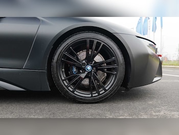 Used BMW i8 2017 for sale - 77347927: Photo