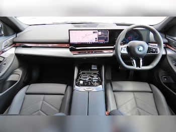 Used BMW i5 2024 for sale - 75218239: Photo
