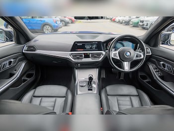 Used BMW 3 Series 2021 for sale - 78119301: Photo