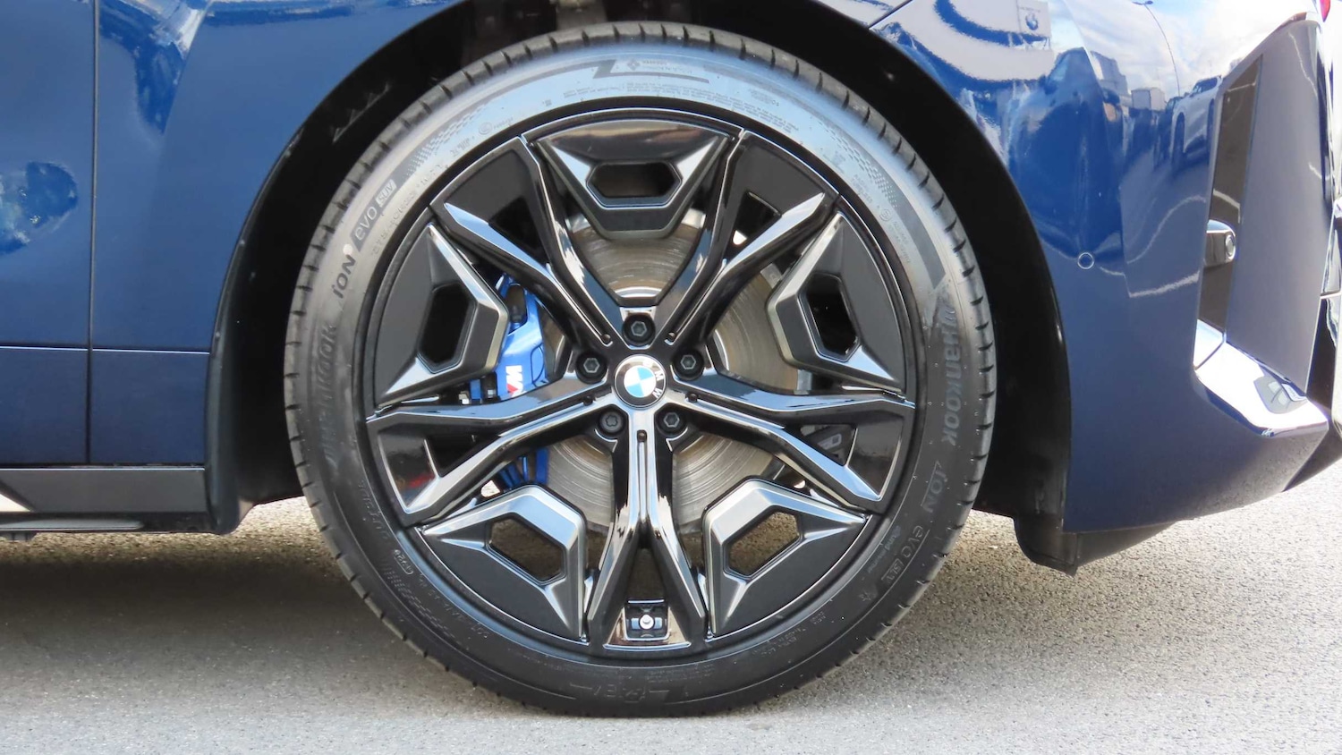 Used BMW iX 2025 for sale - 76564455: Photo 14