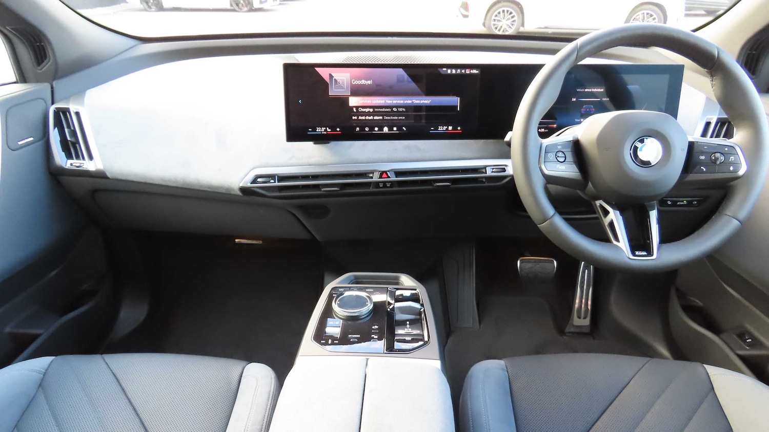 Used BMW iX 2025 for sale - 76564455: Photo 4