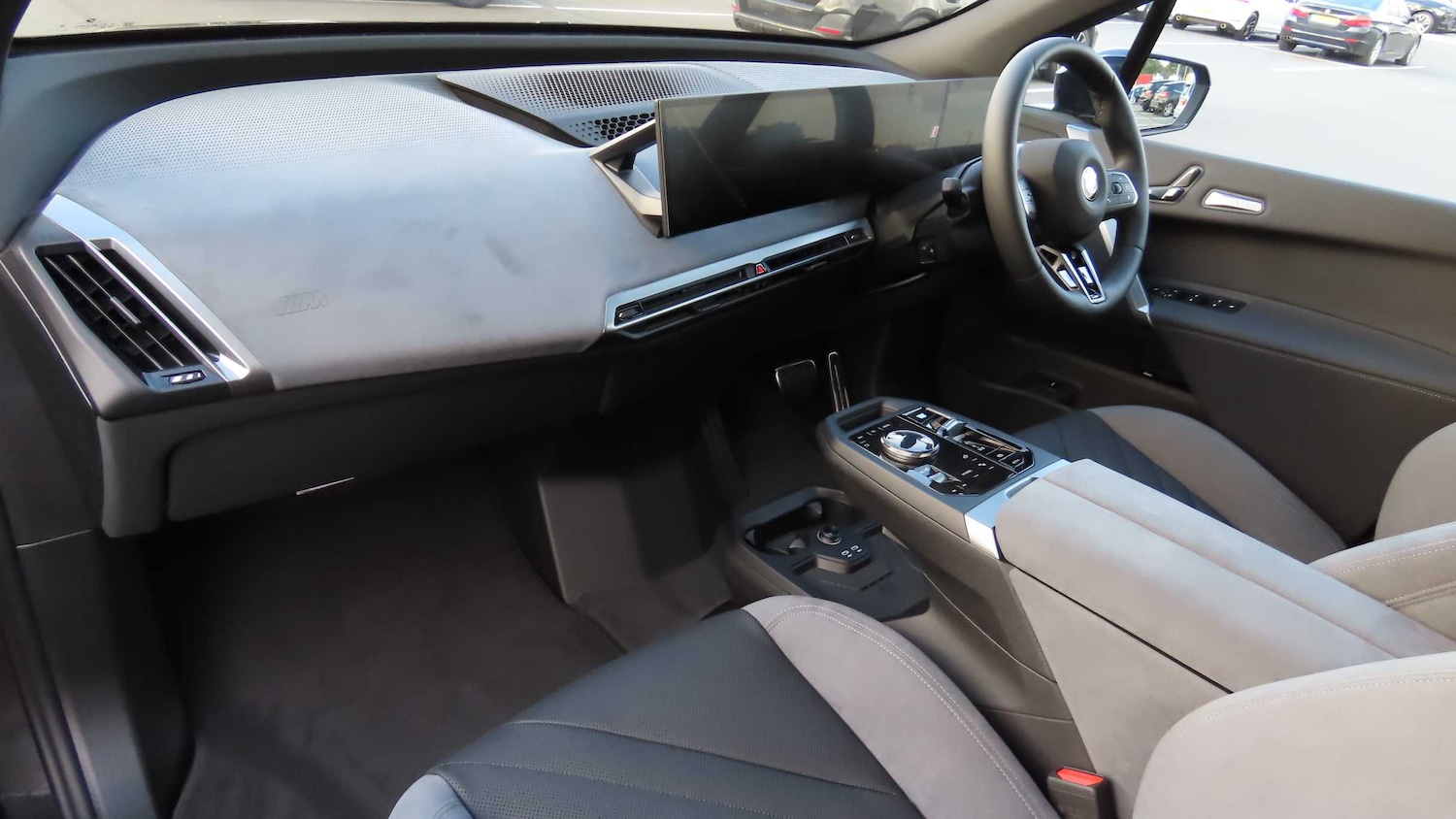 Used BMW iX 2025 for sale - 76564455: Photo 7