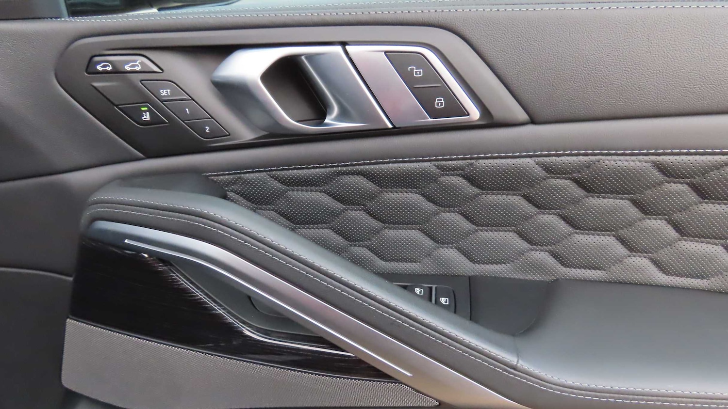 Used BMW x6 M 2025 for sale - 77628097: Photo 29