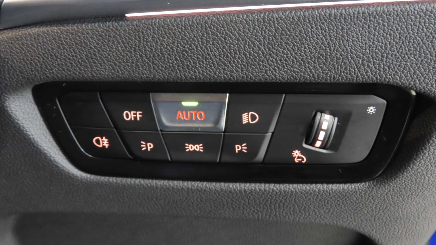 Used BMW 3 Series 2024 for sale - 76624567: Photo 20