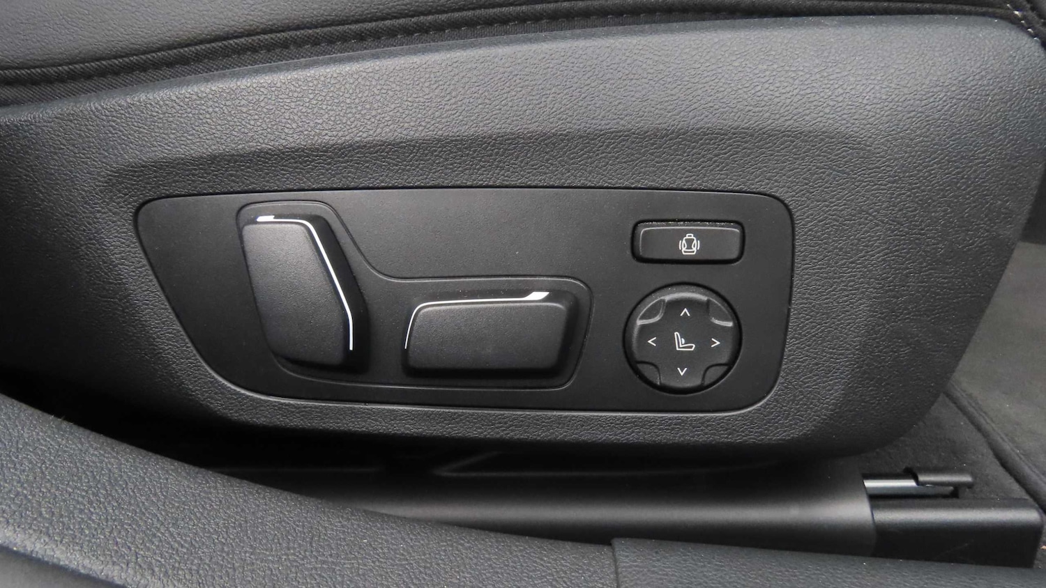 Used BMW i4 2024 for sale - 76113579: Photo 32
