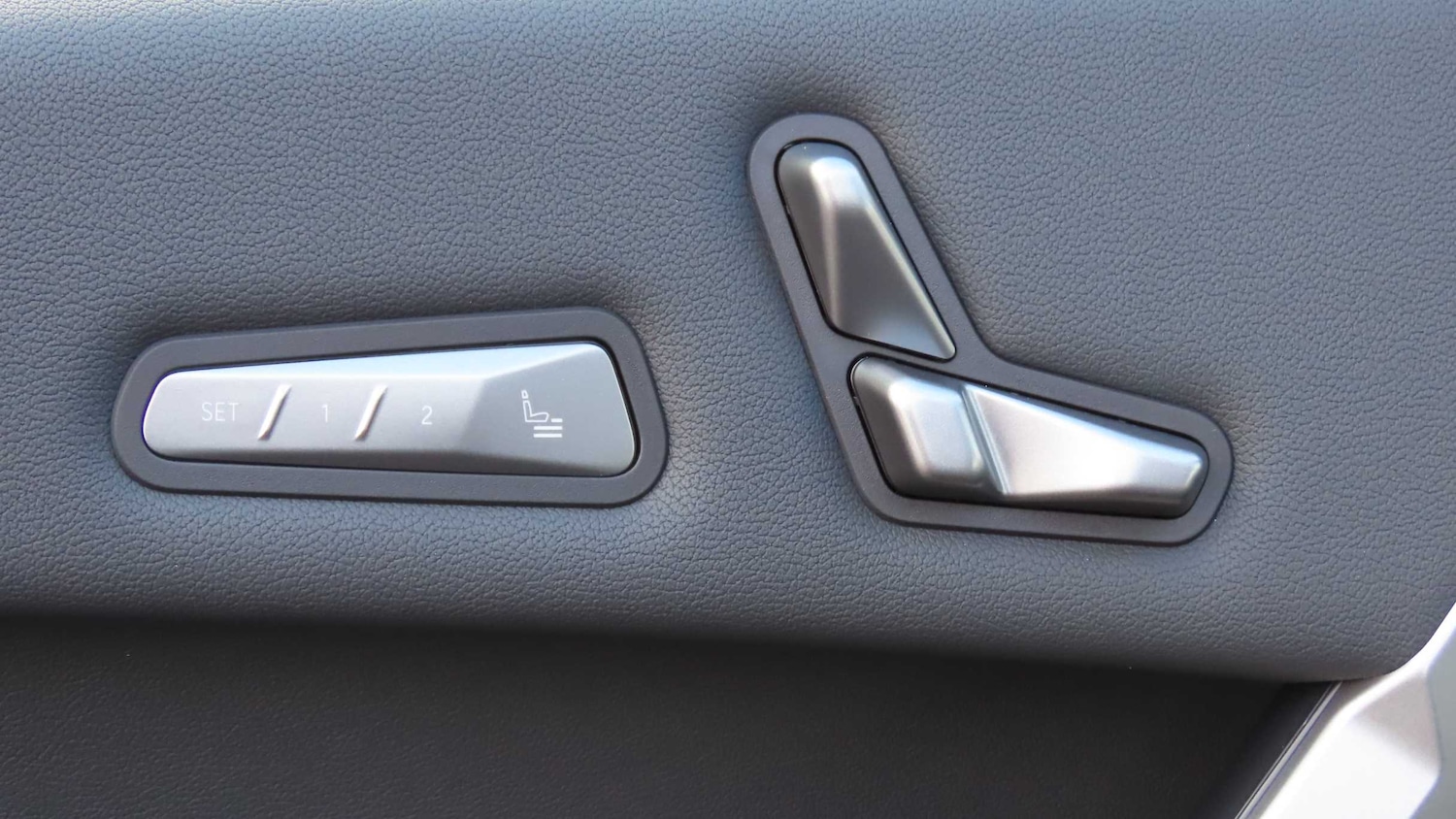 Used BMW iX 2025 for sale - 76564366: Photo 19