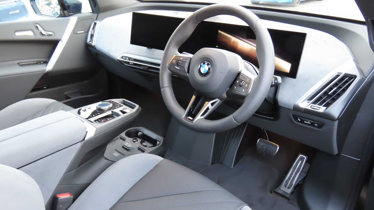 Used BMW iX 2025 for sale - 76564366: Photo 6