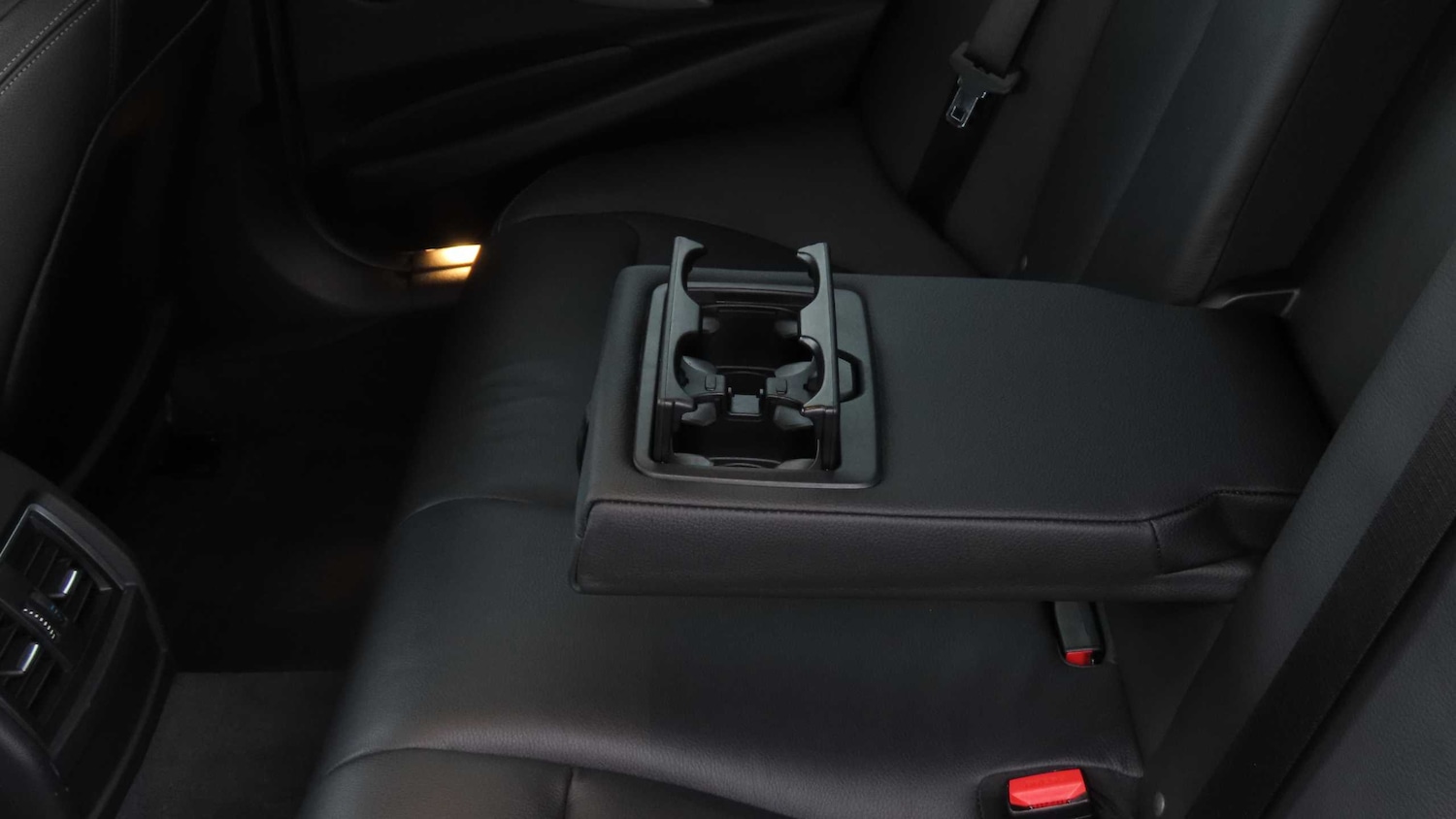 Used BMW 3 Series 2017 for sale - 76916132: Photo 25