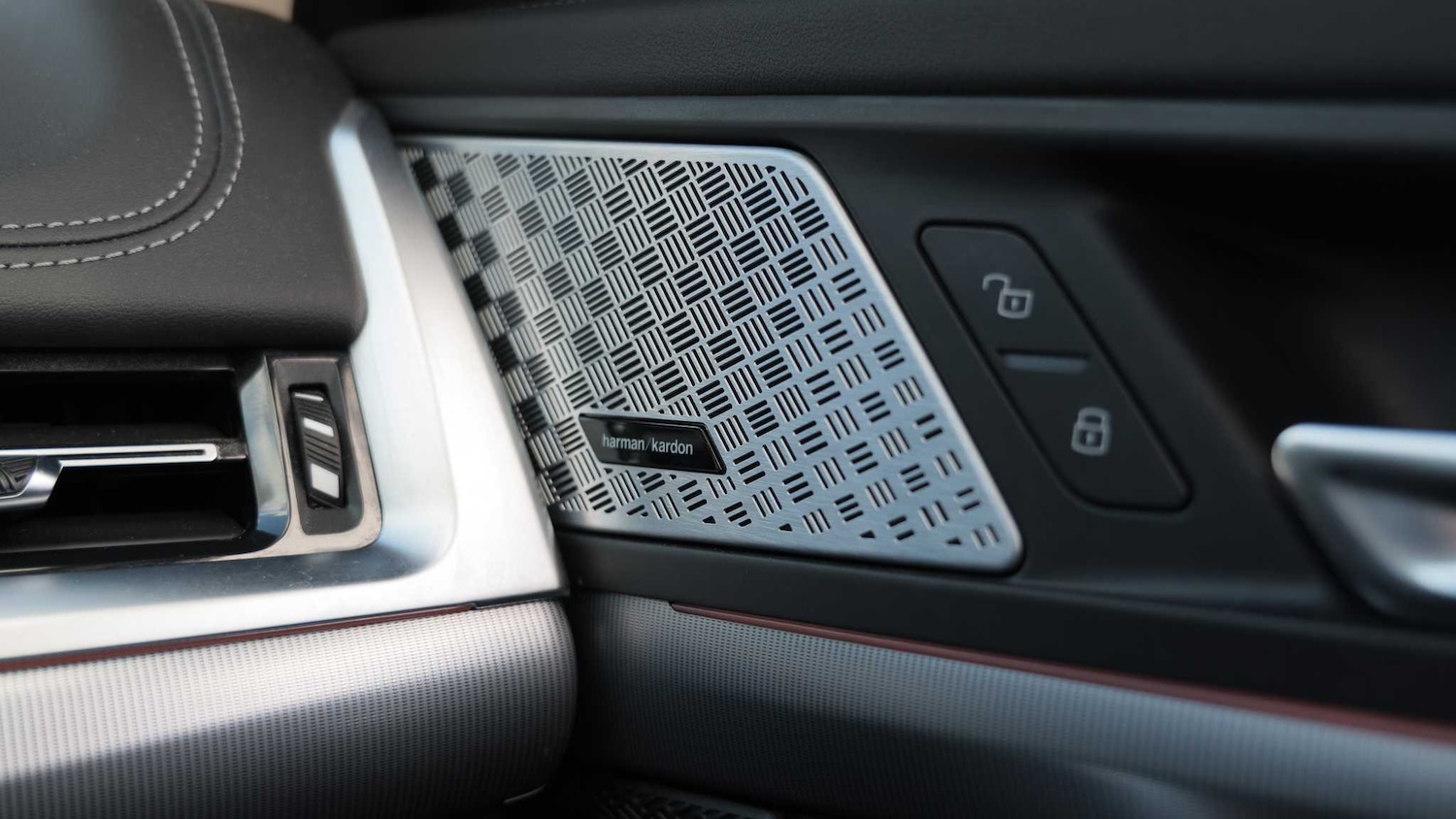 Used BMW iX1 2023 for sale - 78118556: Photo 31