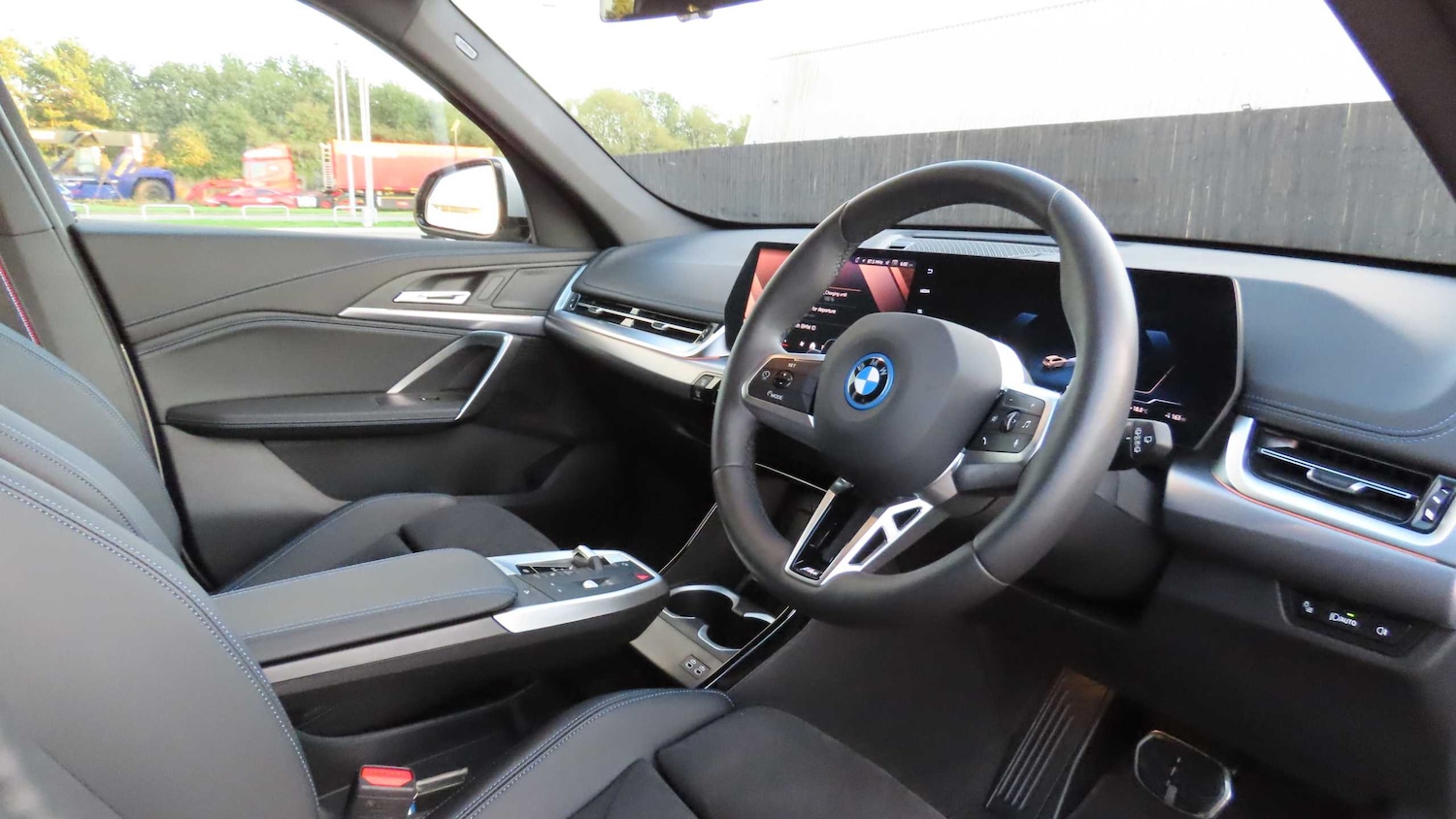 Used BMW iX1 2025 for sale - 77147348: Photo 6