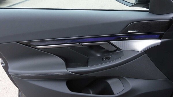 Used BMW 5 Series 2025 for sale - 75555371: Photo 26