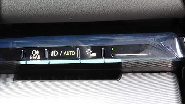 Used BMW 5 Series 2025 for sale - 75555371: Photo 32