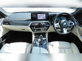 Used BMW 5 Series 2022 for sale - 75217876: Photo