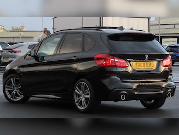 Used BMW 2 Series 2018 for sale - 75931120: Photo