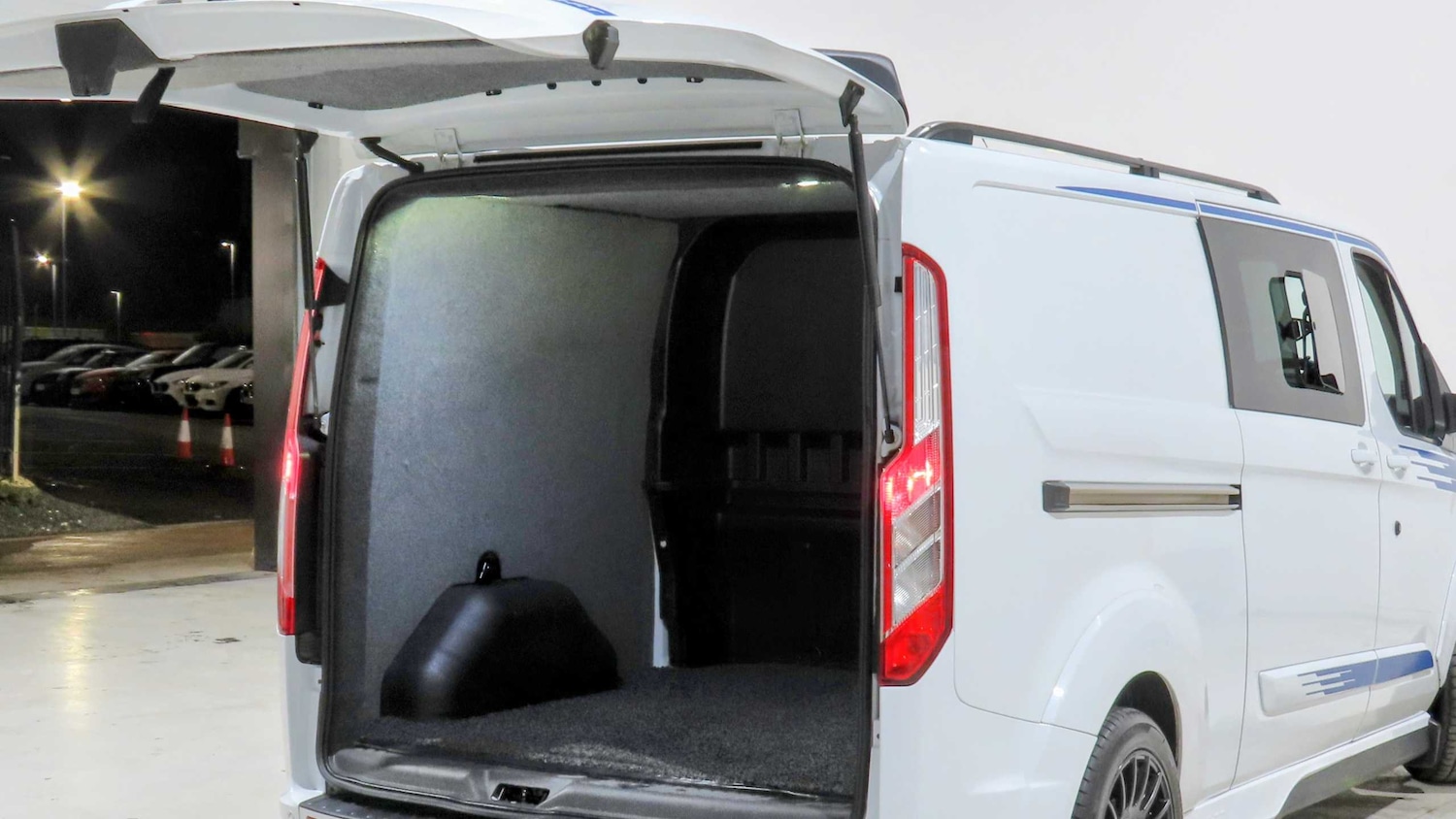 Used Ford Transit Custom 2017 for sale - 76827625: Photo 11