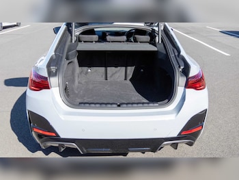 Used BMW i4 2025 for sale - 76205238: Photo