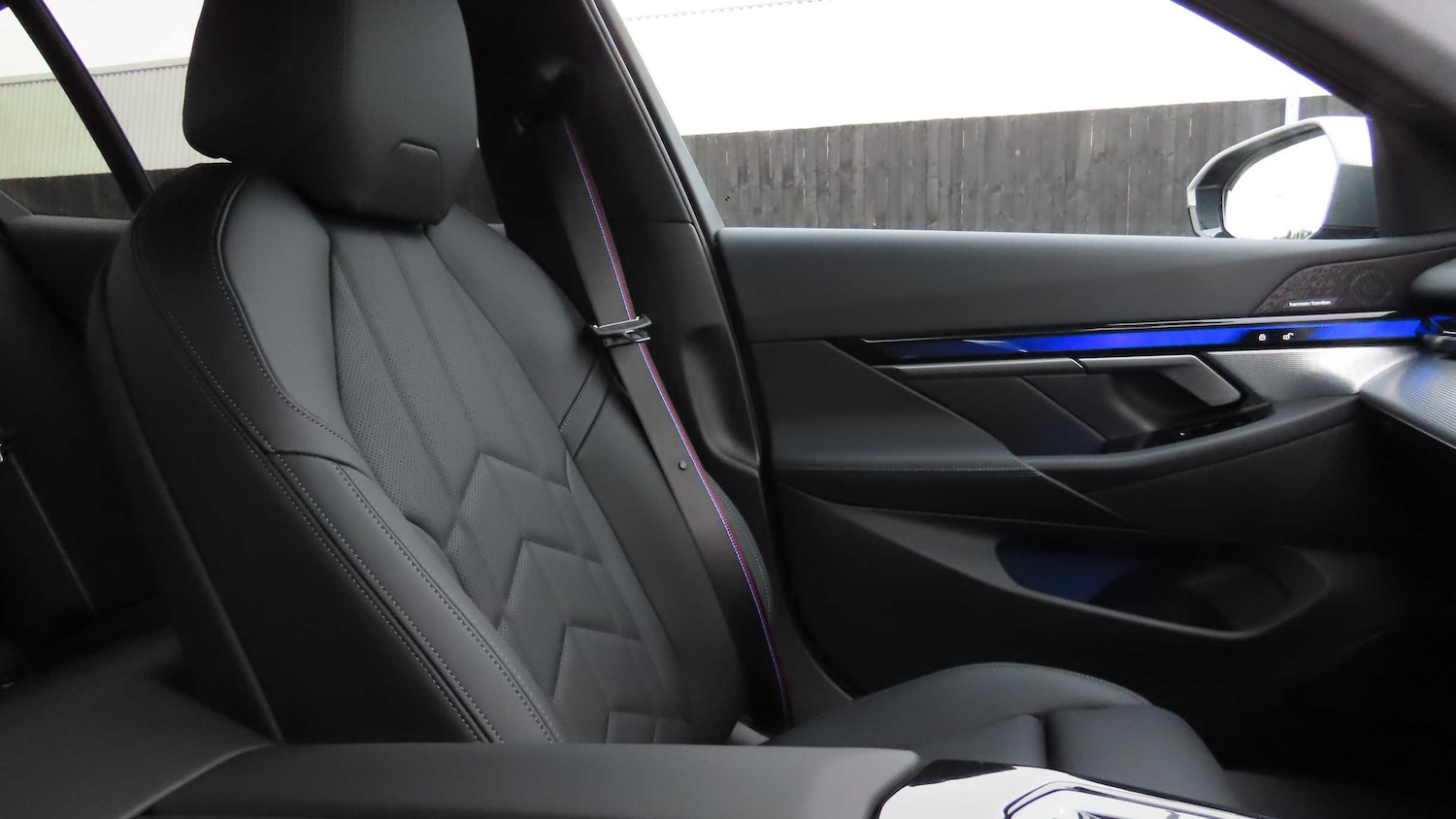 Used BMW i5 2025 for sale - 76564559: Photo 17