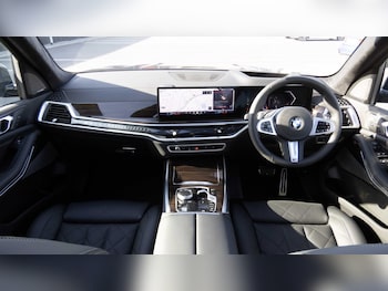 Used BMW X7 2025 for sale - 76564458: Photo