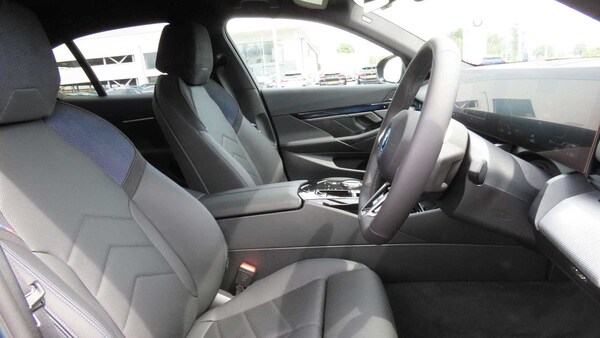 Used BMW i5 2025 for sale - 75282265: Photo 11