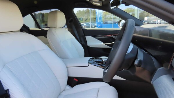Used BMW i5 2025 for sale - 75218748: Photo 11