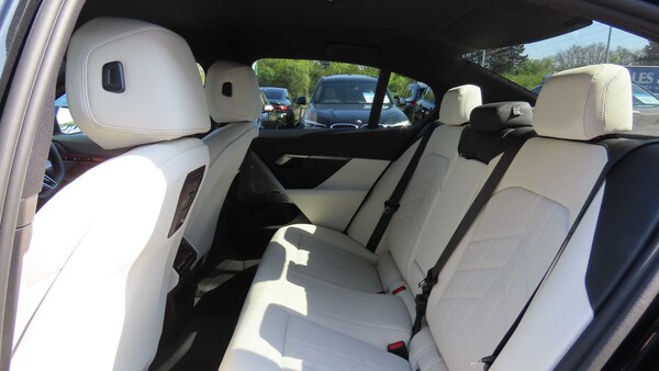 Used BMW i5 2025 for sale - 75218748: Photo 12