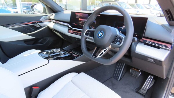 Used BMW i5 2025 for sale - 75218748: Photo 6