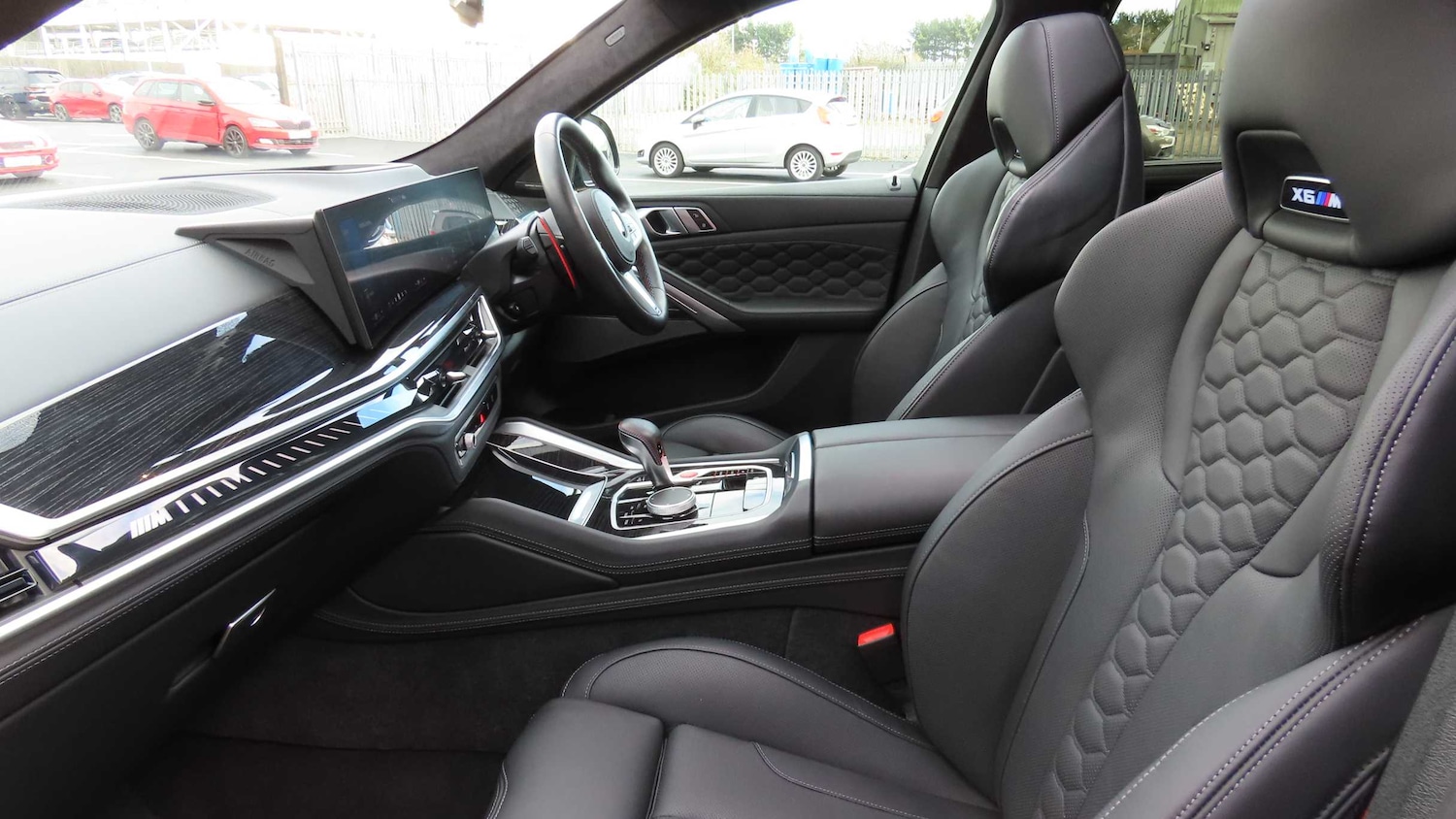 Used BMW x6 M 2025 for sale - 76842869: Photo 25