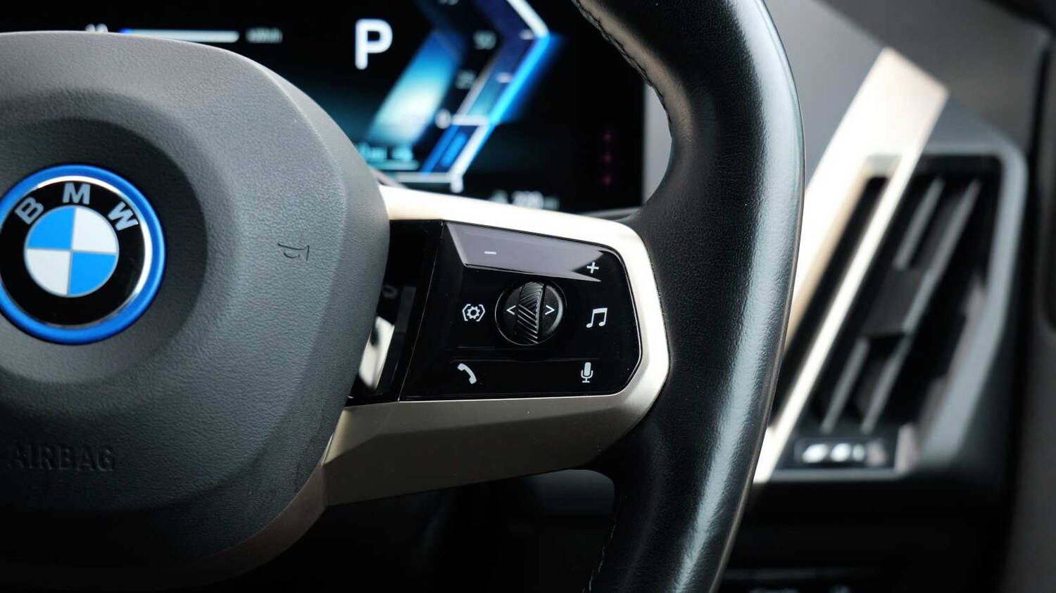 Used BMW iX 2022 for sale - 77686412: Photo 28