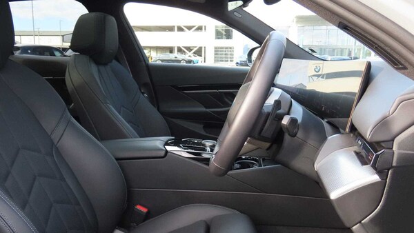 Used BMW 5 Series 2024 for sale - 75661263: Photo 11