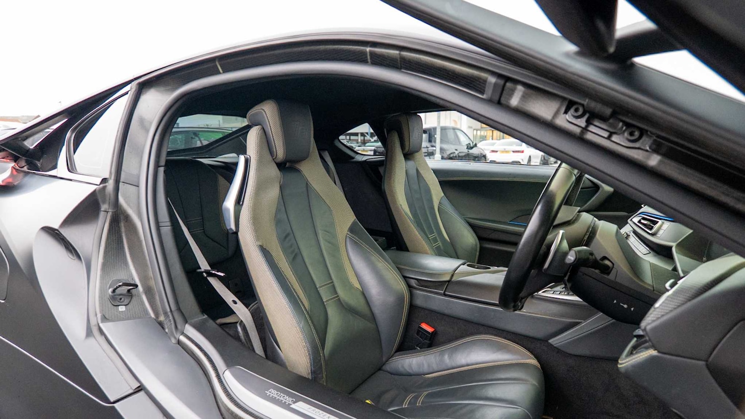 Used BMW i8 2017 for sale - 77740844: Photo 12