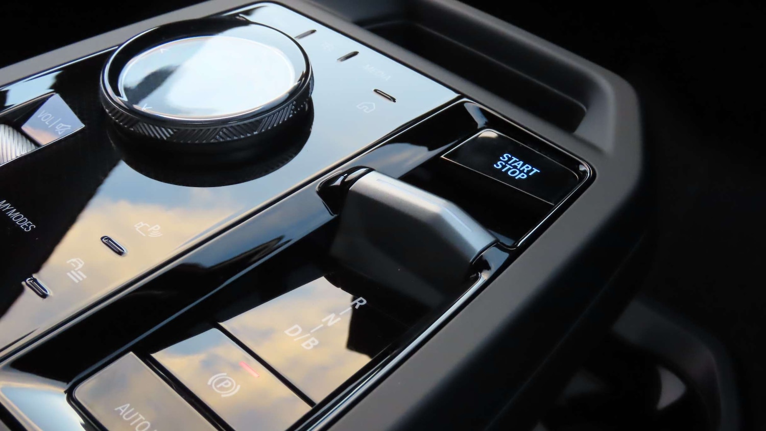 Used BMW iX 2025 for sale - 76564516: Photo 10