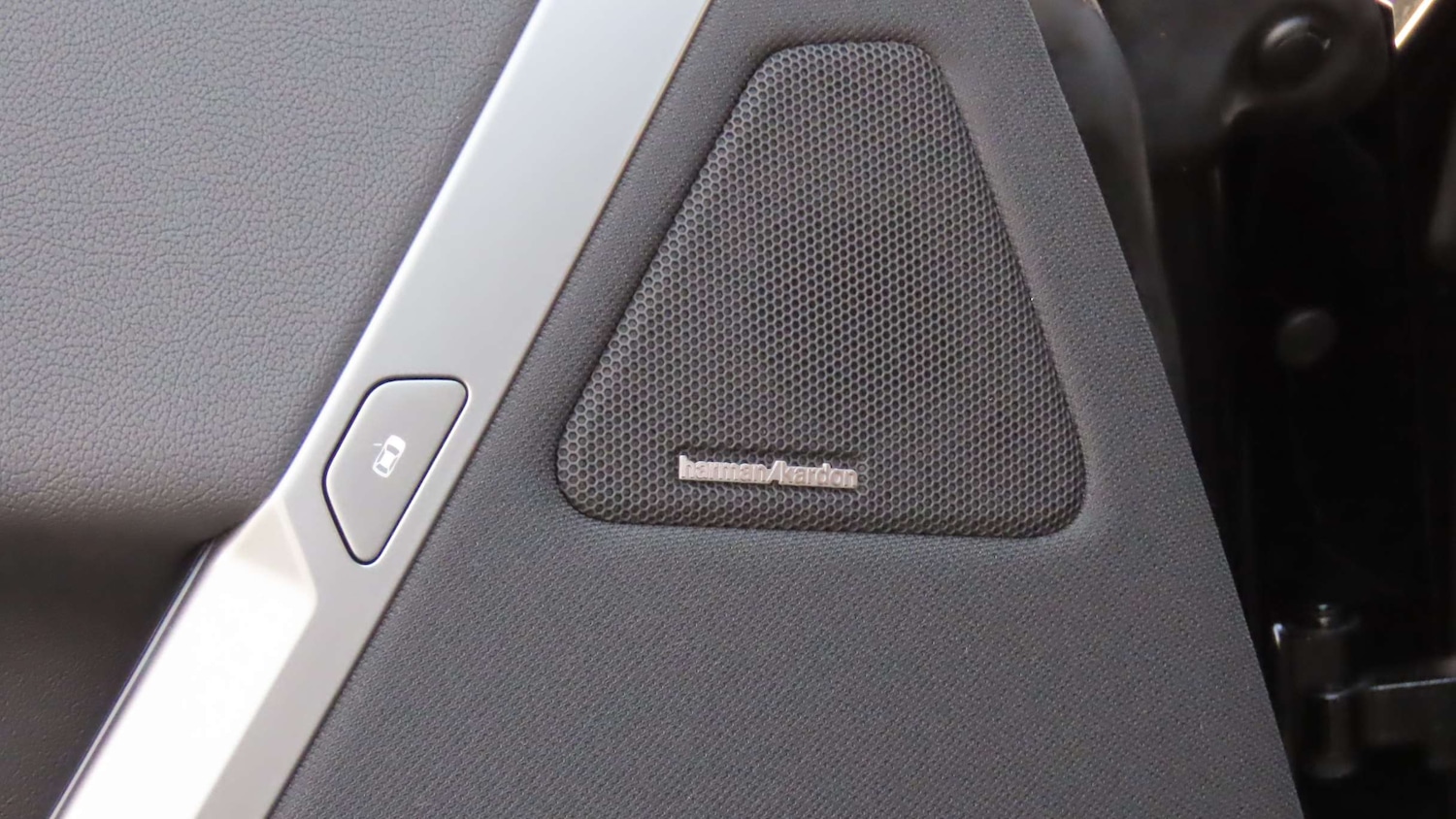 Used BMW iX 2025 for sale - 76564516: Photo 27