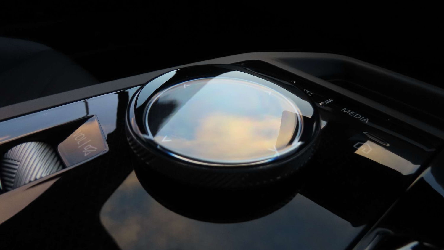 Used BMW iX 2025 for sale - 76564516: Photo 30